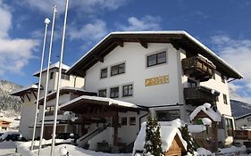Alpenstern rooms&suites